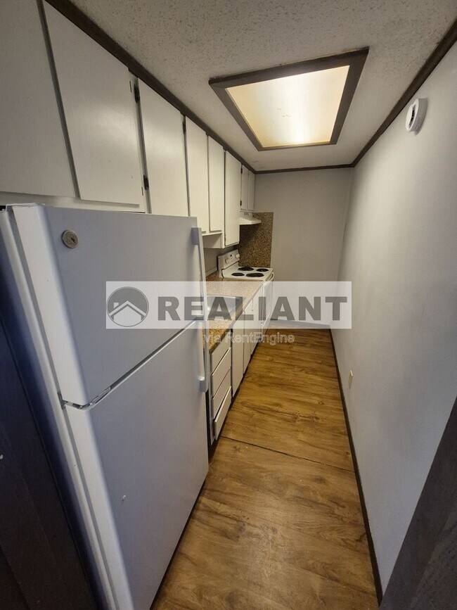 Foto del edificio - 406 Amhurst Dr