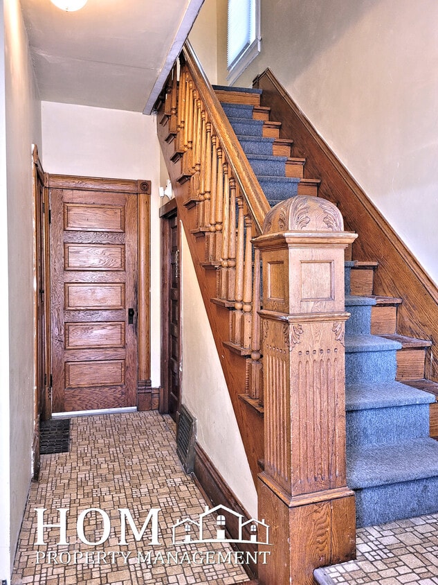Primary Photo - 704 N 2nd St