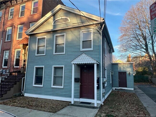 Foto del edificio - 139 Bradley St