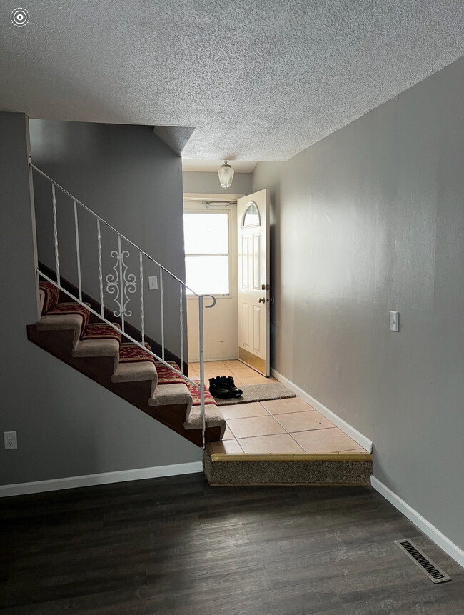 Building Photo - 8422 Brunswick Ct N