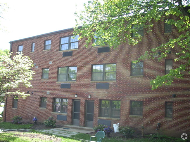 Foto del edificio - Arlington Courthouse Apartments