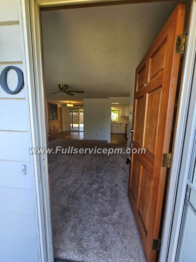 Foto del edificio - 1800 4th St NE