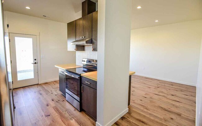 Foto del edificio - 2342 Shorthorn Ave
