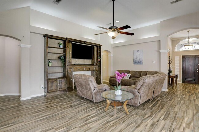 Foto del edificio - 19034 Ridge Trail Ln