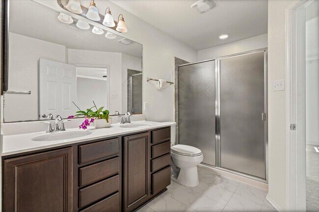 Foto del edificio - 11229 Kirkland Hill Path