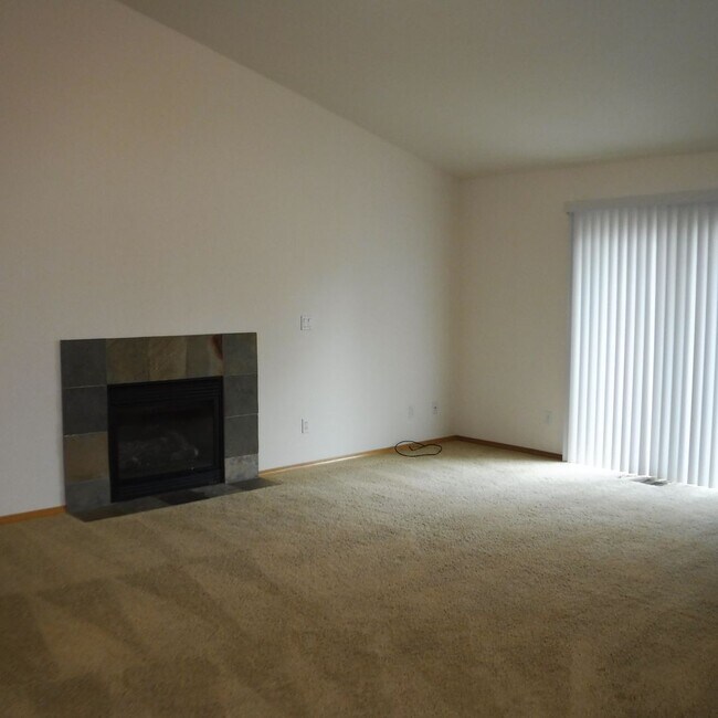Foto del edificio - Single Level 3 Bed/2 Bath Home in SE Bend - Conifer Ave