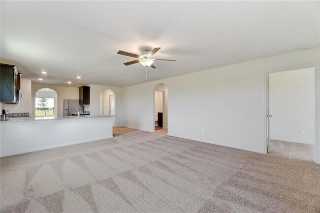Building Photo - 14421 Prairie Sod Ln