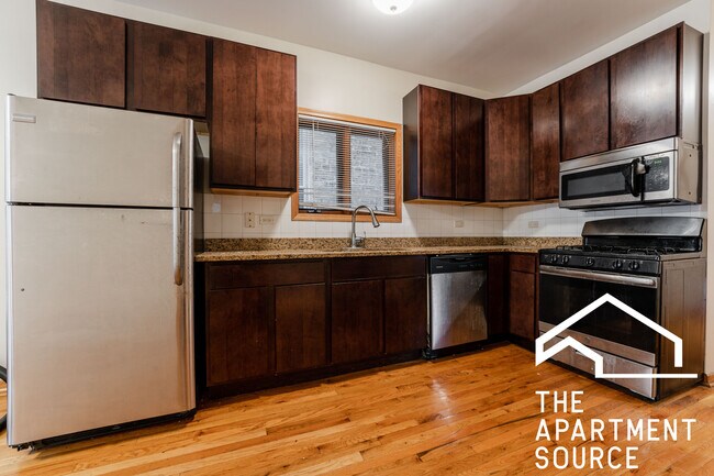 Foto del edificio - 1340 N Campbell Ave