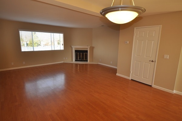 Foto del edificio - 5340 Whitsett Ave