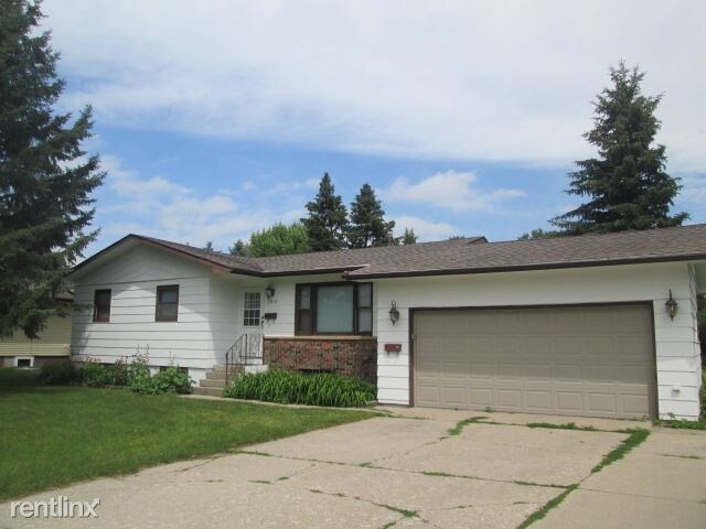 Building Photo - 1016 32nd Ave S