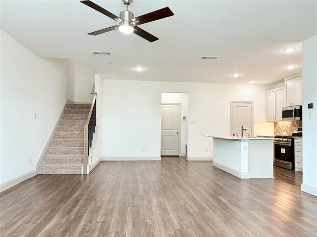 Building Photo - 11261 Lost Maples Trl