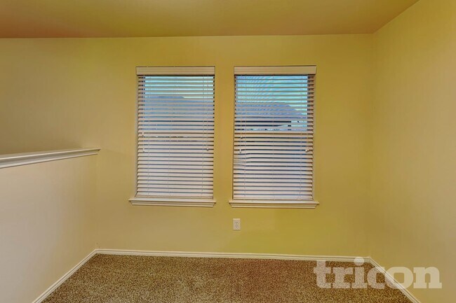 Foto del edificio - 1248 Collett St