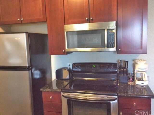 Building Photo - 22681 Oak Grove