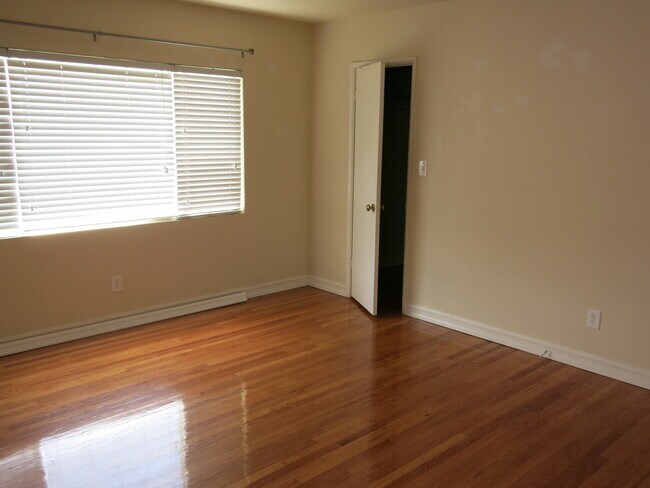Foto del edificio - 5114 63rd St