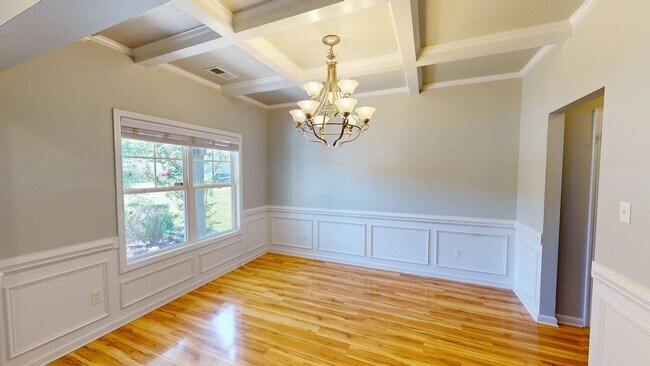 Foto del edificio - Updated 3 Bedroom, 2.5 Bathroom 2-Story w/...