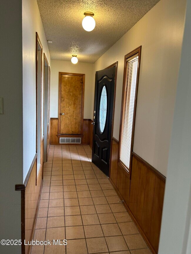Foto del edificio - 5504 92nd St