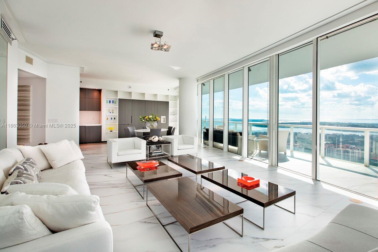 Foto principal - 100 South Pointe Dr