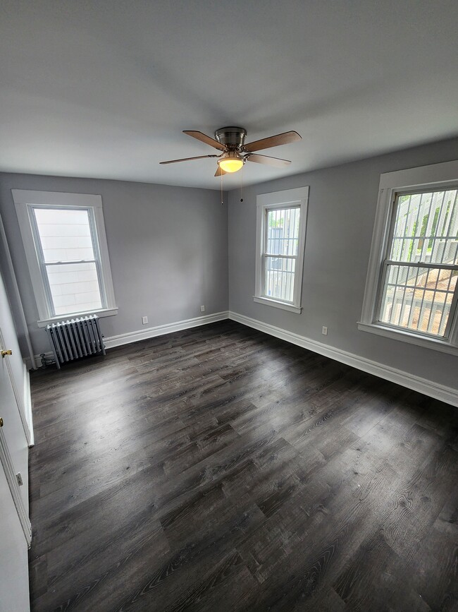 Foto del edificio - 7 Woodland Ave