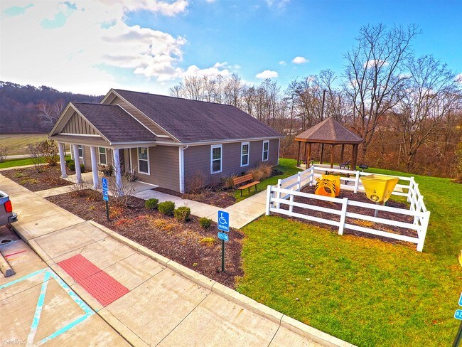 Building Photo - 31 S Washington St