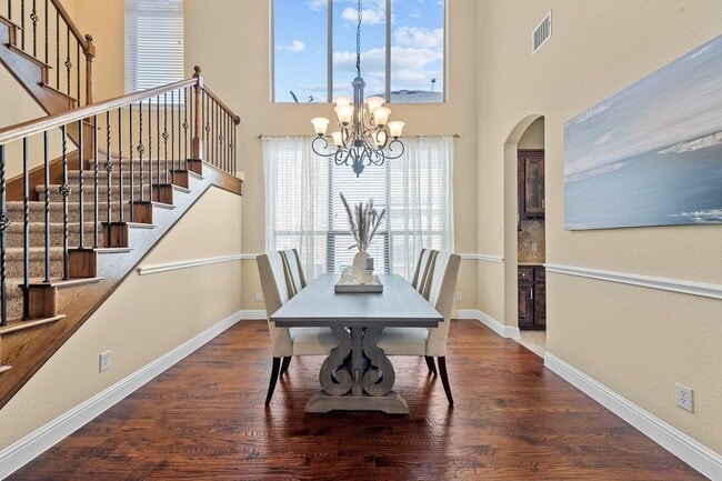 Building Photo - 5613 Fox Chase Ln