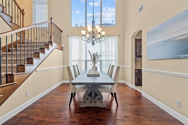 Foto del edificio - 5613 Fox Chase Ln