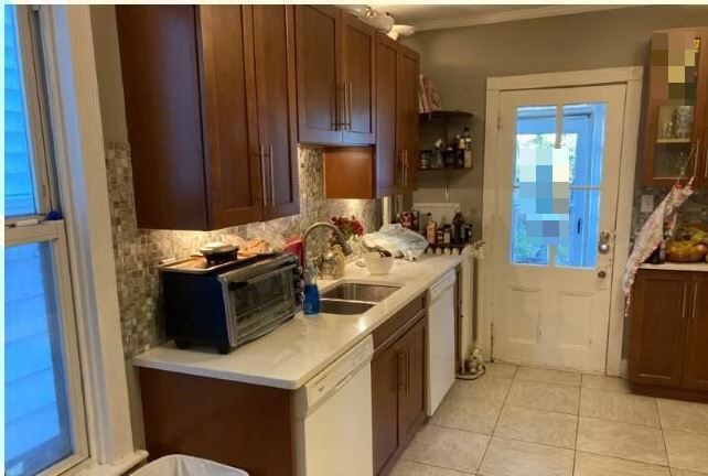 Kitchen 2 - 38 S 4th Ave