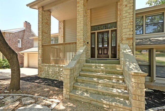Building Photo - 3510 Native Dancer Cove