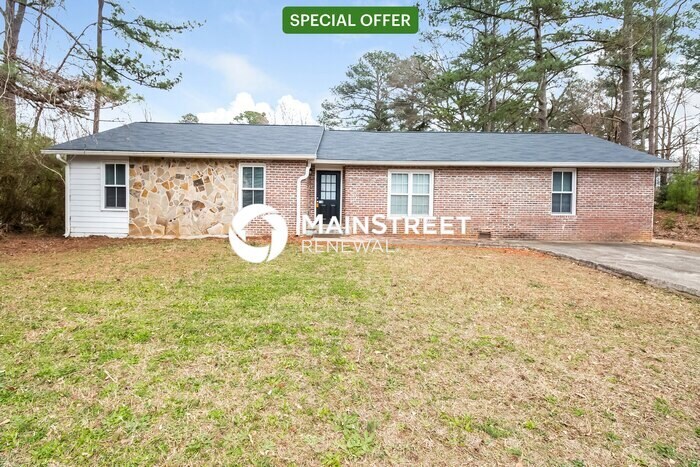 Primary Photo - 3 Bedroom Pet-Friendly Home in College Par...