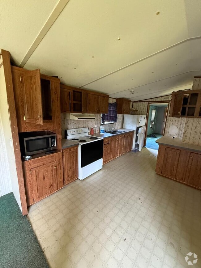Building Photo - 43489 Claxton Cir