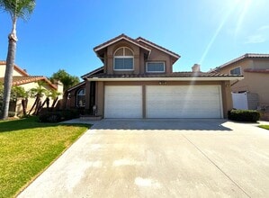 Building Photo - 940 Birmingham Dr