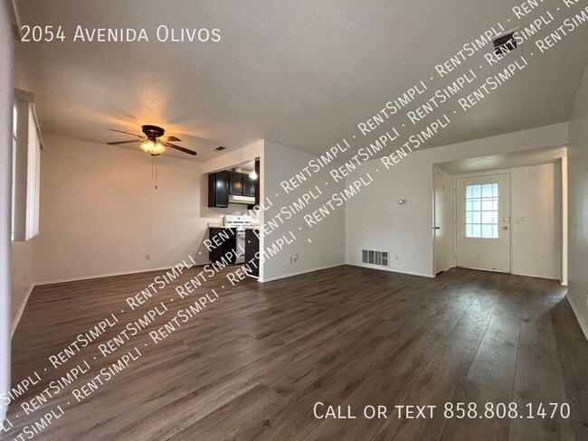Building Photo - 2054 Avenida Olivos