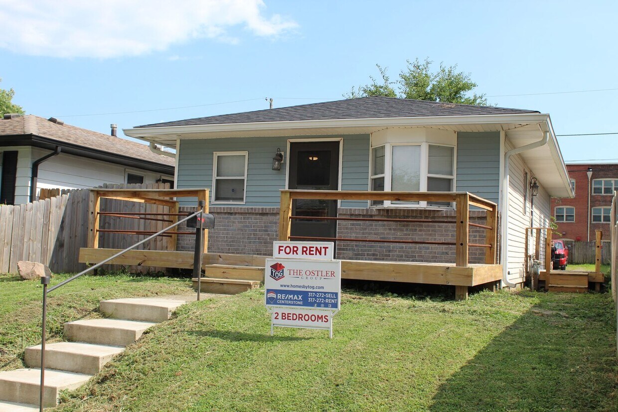 Foto principal - Cute 2 BR Bungalow in Garfield Park!