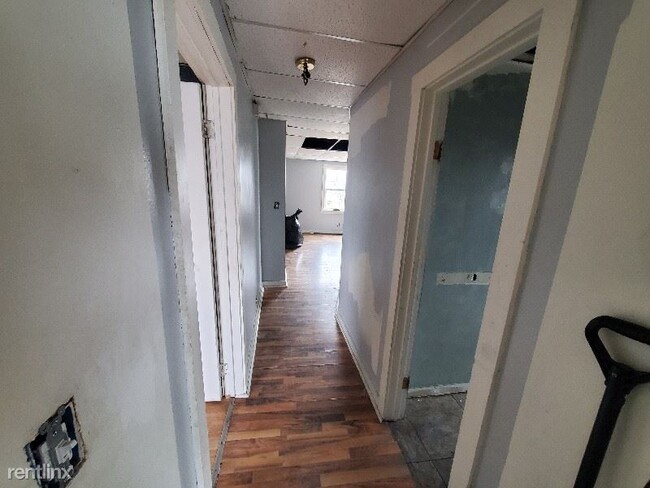 Building Photo - 5 br, 2 bath House - 513 W Main St A Unit A