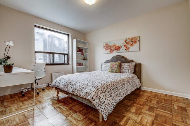 Photo du bâtiment - The Continental (510 Dawes Road)