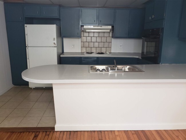 Foto del edificio - 406 W Maple St