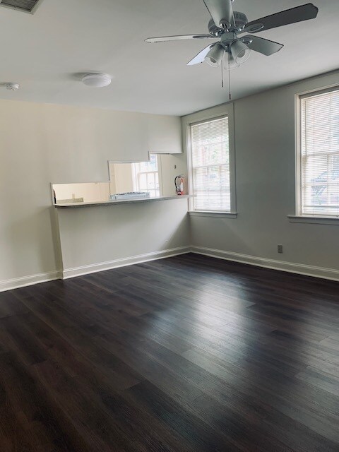 Building Photo - 2301 Napoleon Ave