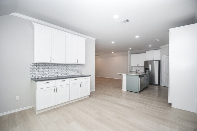 Building Photo - 9316 Colonial Bent Pl