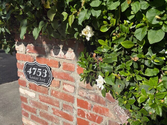 Building Photo - 4753 Kester Ave