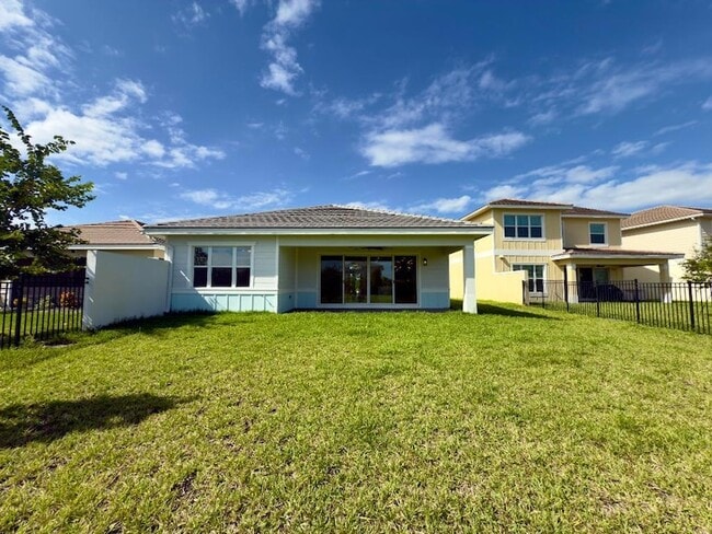 Building Photo - 1346 Harvester Xing