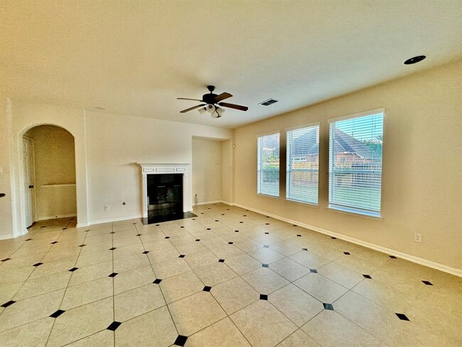 Foto del edificio - 26123 Ginger Gables Ln