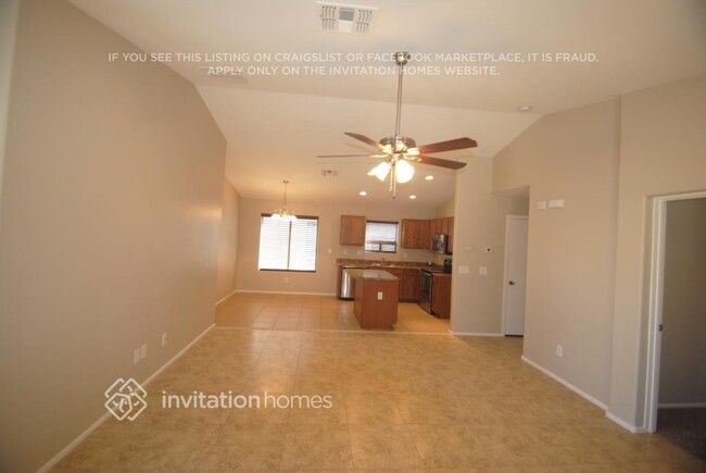 Foto del edificio - 1378 E Ryan Rd