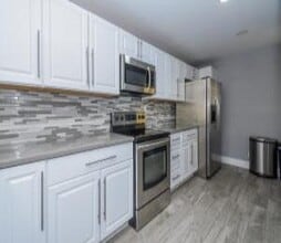 Building Photo - 12 Royal Palm Way
