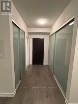 Building Photo - 297 College St