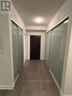 Photo du bâtiment - 297 College St