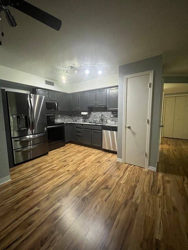 Foto del edificio - 4701 Chadwick Rd