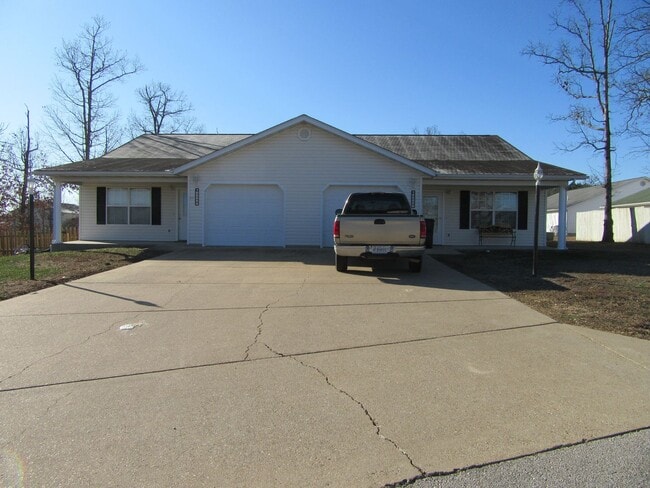 Foto del edificio - 16888 Hurricane Ln
