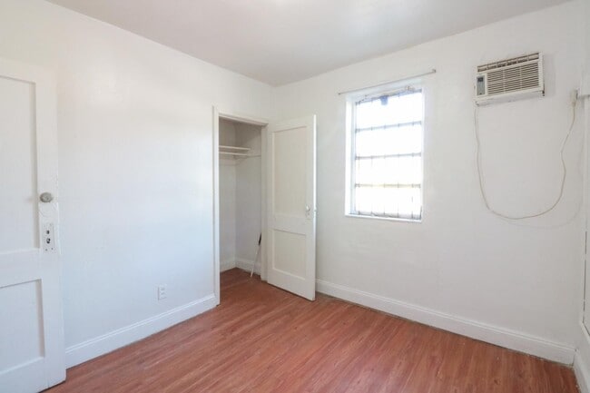 Photo - Available now! Bedroom For Rent In Shared Home (shared kitchen and 2 baths)