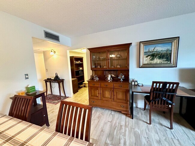 Foto del edificio - 824 SW 9th St Cir
