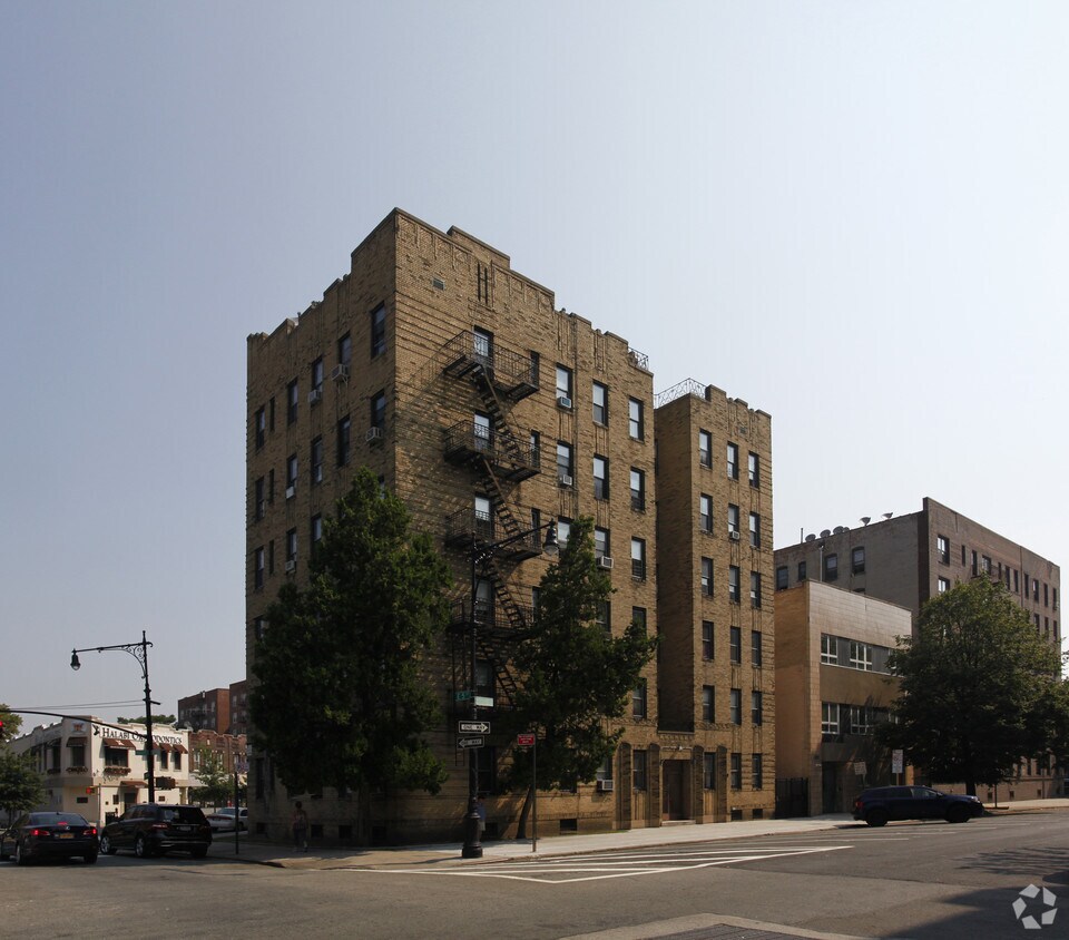 Building Photo - 501 Avenue R