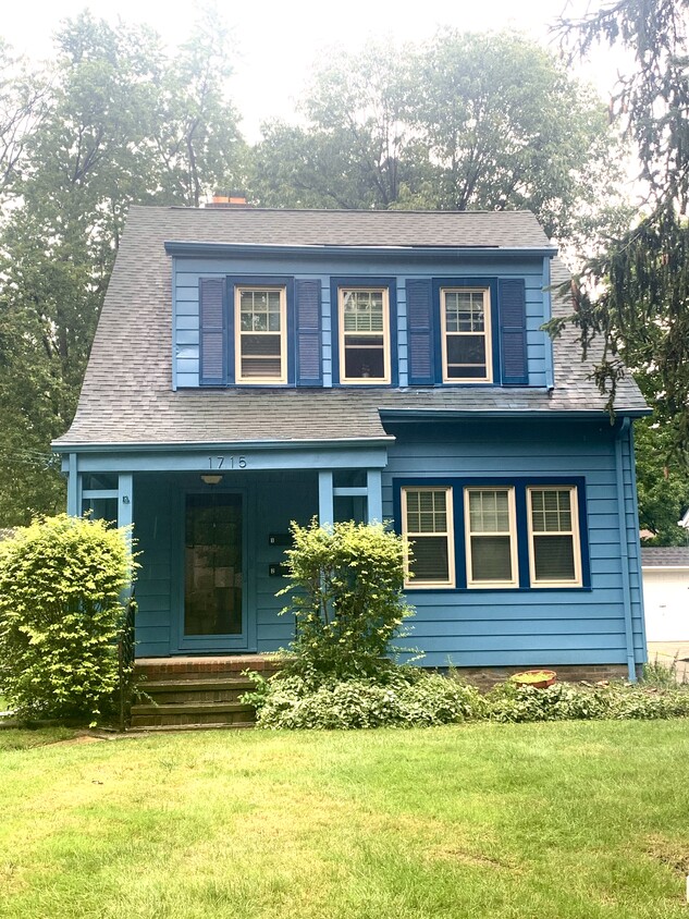 Foto principal - 1715 Edgefield Rd